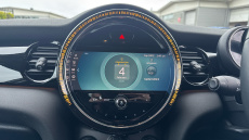 MINI Hatchback 1.5 Cooper Classic Premium Plus 5dr Auto Petrol Hatchback